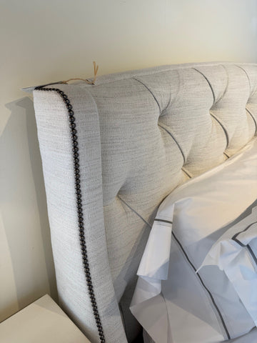 King Bernhardt Jordan Button-Tufted Wing Bed